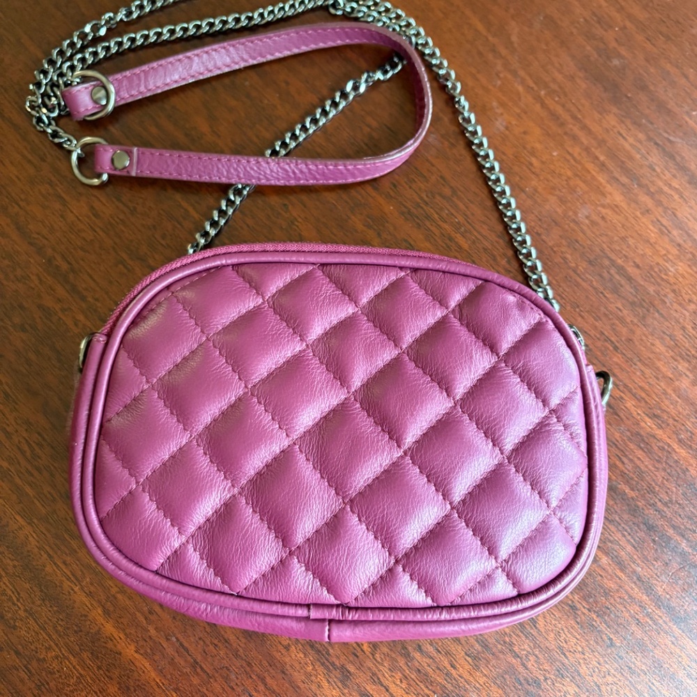 Uno Alla Volta Crossbody